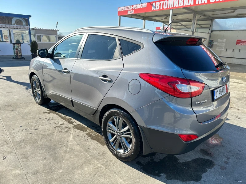 Hyundai IX35 Реални км., снимка 15 - Автомобили и джипове - 48000821