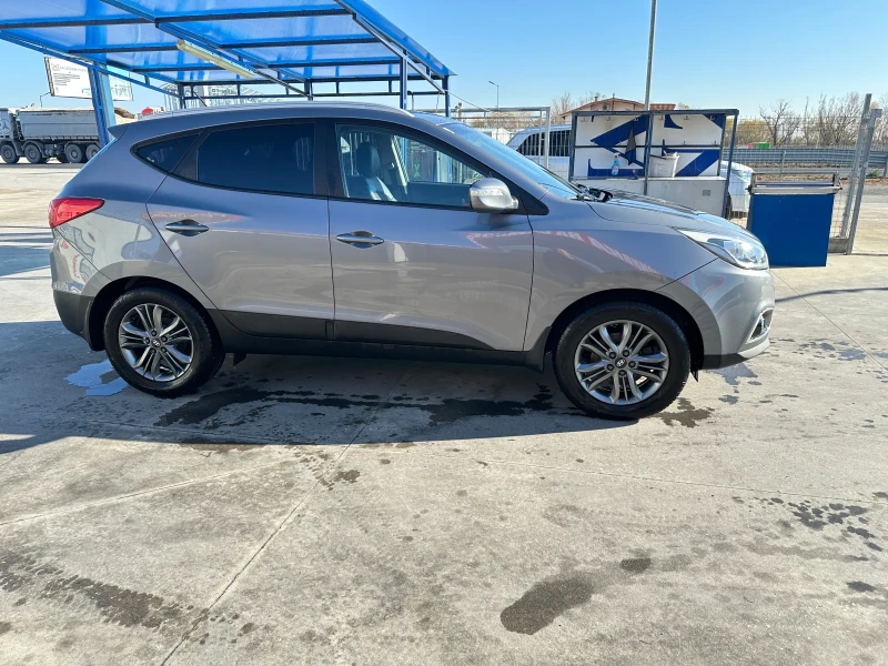 Hyundai IX35 Реални км., снимка 14 - Автомобили и джипове - 48000821