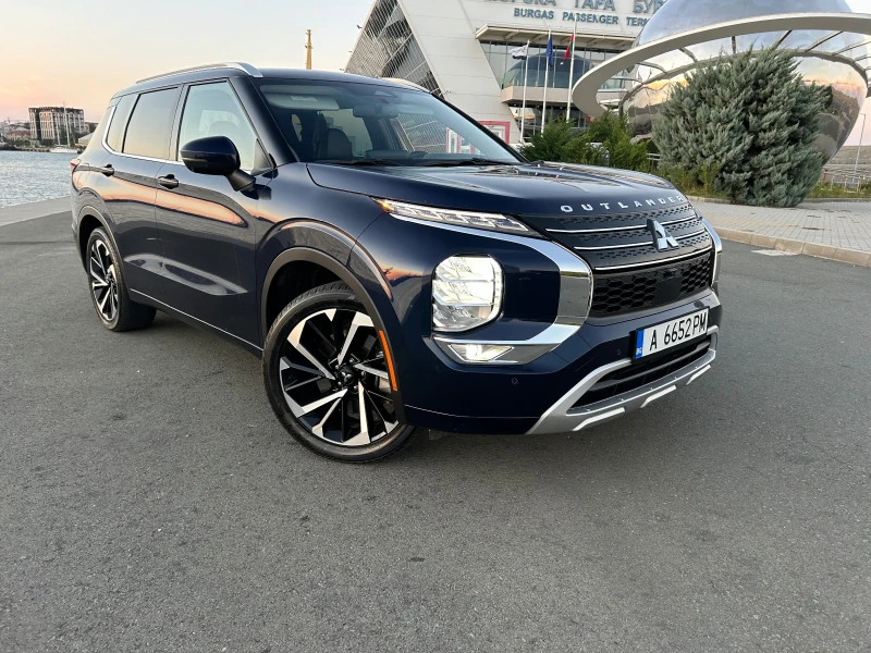 Mitsubishi Outlander, снимка 9 - Автомобили и джипове - 51854891