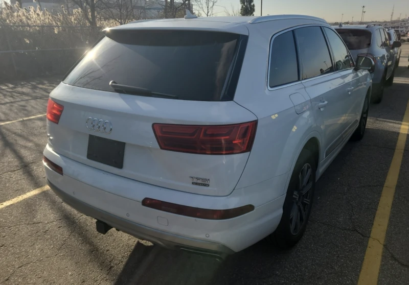 Audi Q7 3.0T PROGRESSIV, снимка 3 - Автомобили и джипове - 52749451