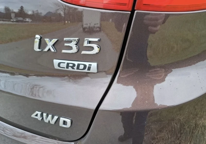 Hyundai IX35, снимка 6 - Автомобили и джипове - 52836213