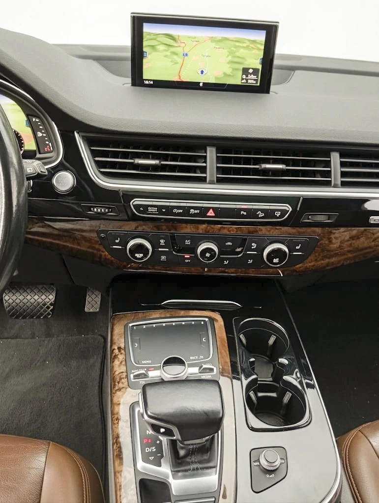 Audi Q7, снимка 8 - Автомобили и джипове - 55973527