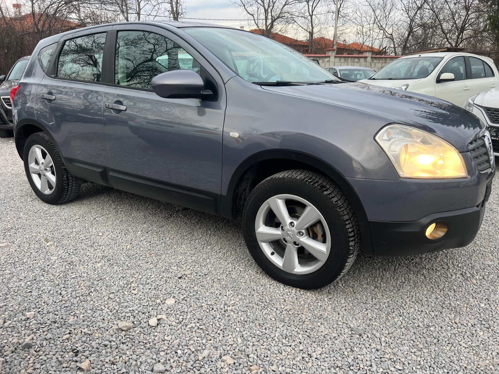 Nissan Qashqai 1.5DCI-КОЖА-НАВИГАЦИЯ-ПАНОРАМА-KEYLESS-GO - изображение 6