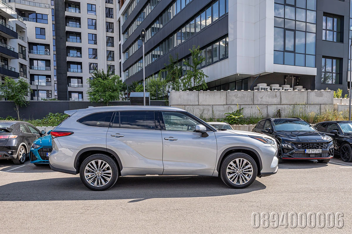 Toyota Highlander Hybrid 4x4 - изображение 5