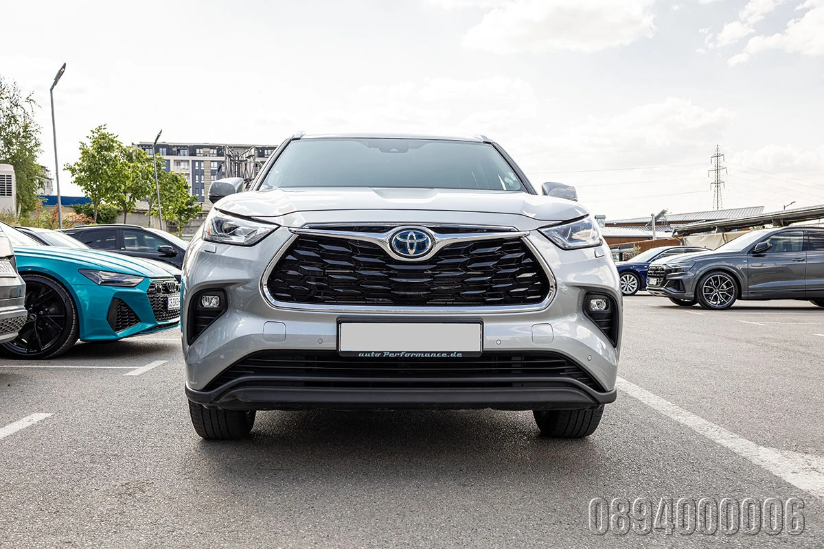 Toyota Highlander Hybrid 4x4 - изображение 2