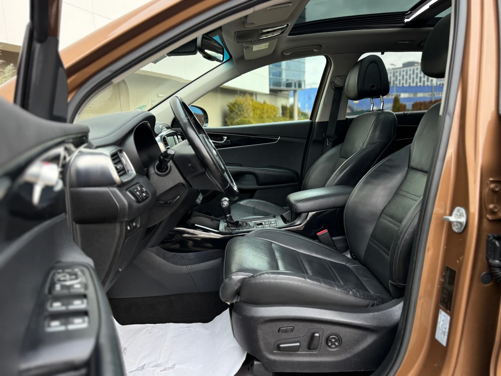 Kia Sorento 2.2CRDI AWD PLATINUM 7 MESTA/ 360KAMERA/ CARPLAY - изображение 5