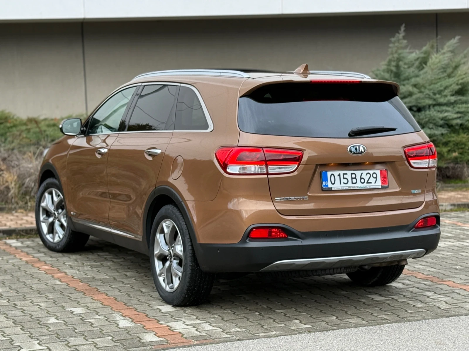 Kia Sorento 2.2CRDI AWD PLATINUM 7 MESTA/ 360KAMERA/ CARPLAY - изображение 3