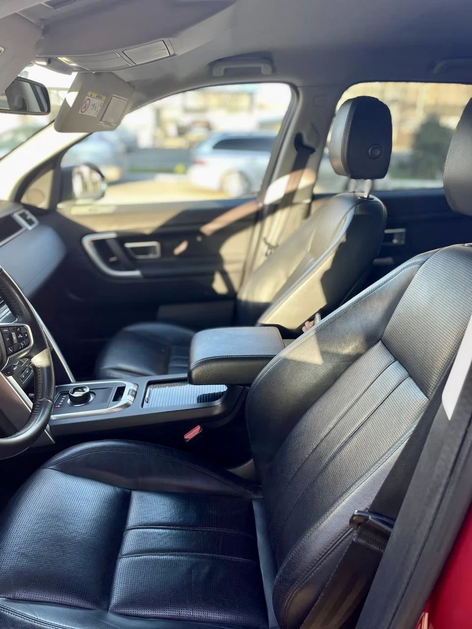 Land Rover Discovery Sport  2.0 Diesel 180 avtomat , снимка 12 - Автомобили и джипове - 53819915