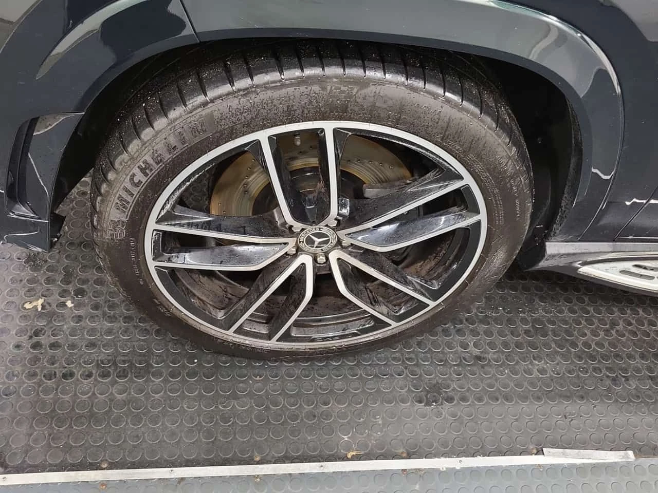 Mercedes-Benz GLS 450  /DISTRONIC/360/BURMESTER/CARFAX/PANO/NAVI , снимка 6 - Автомобили и джипове - 54185734