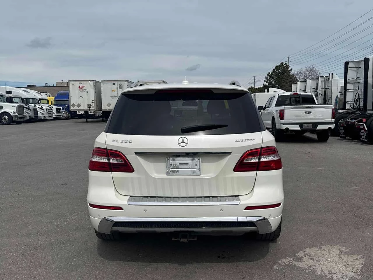 Mercedes-Benz ML 350 BlueTEC  CARFAX, снимка 4 - Автомобили и джипове - 54209050