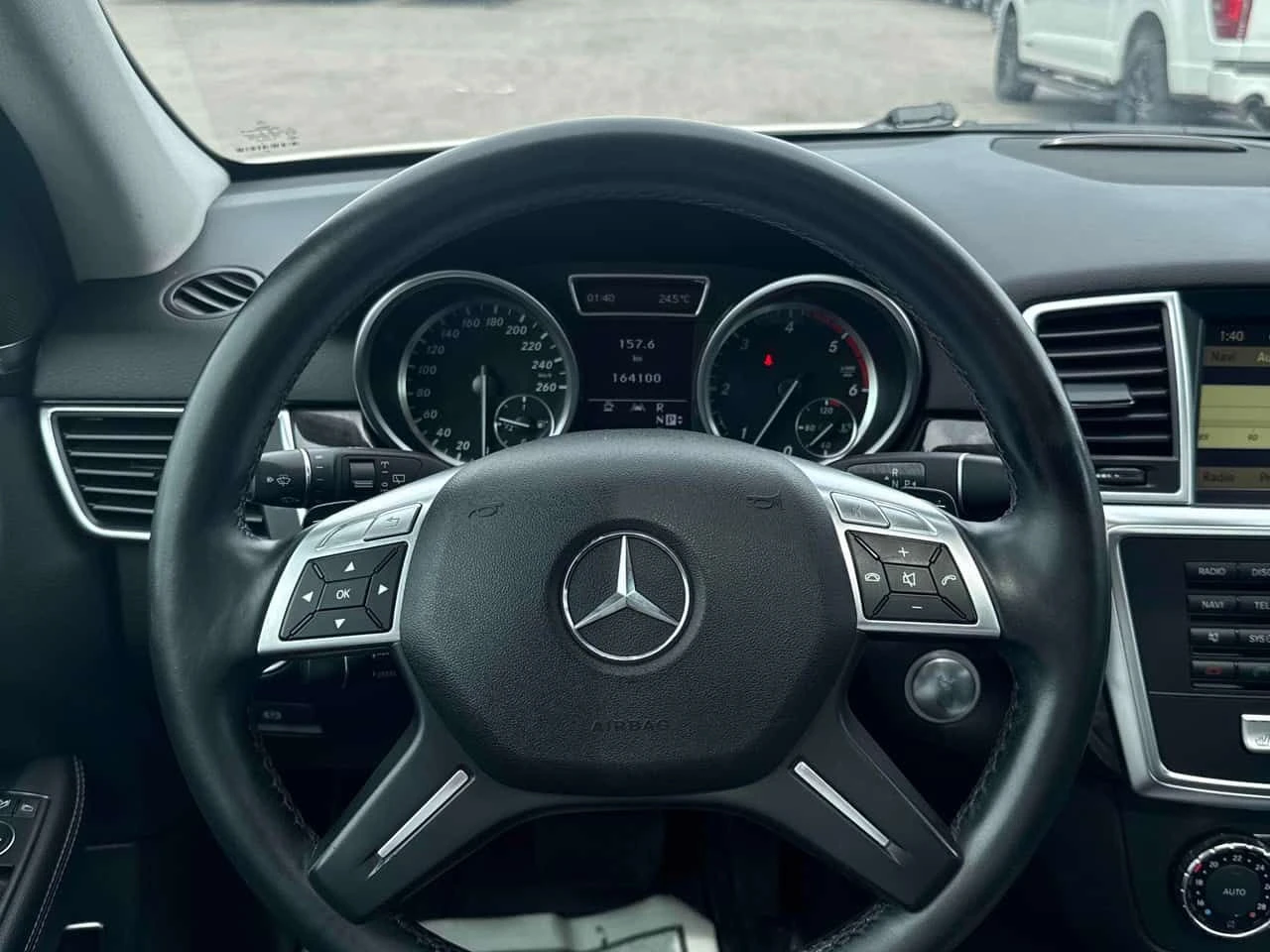 Mercedes-Benz ML 350 BlueTEC  CARFAX, снимка 17 - Автомобили и джипове - 54209050