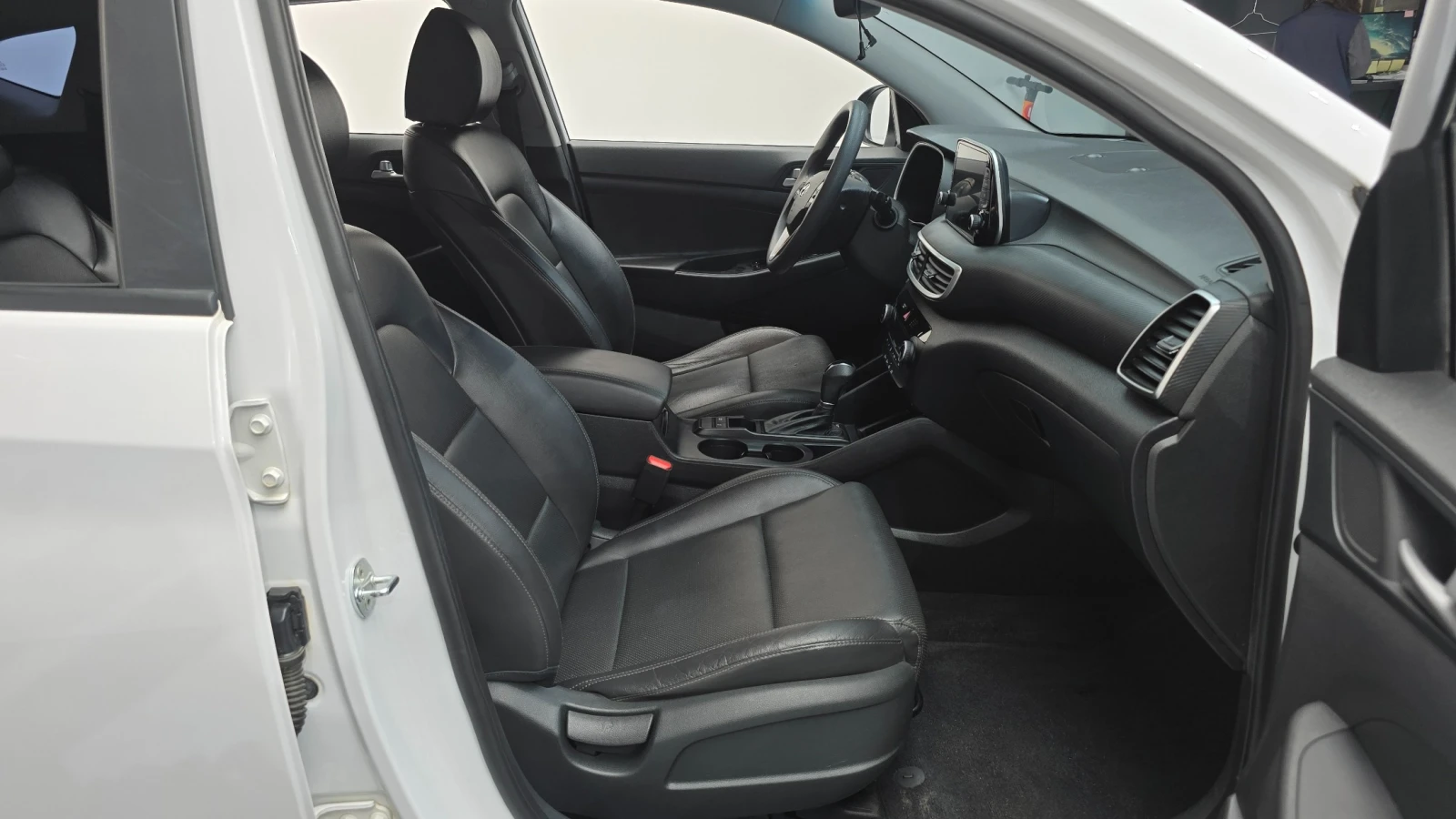 Hyundai Tucson, снимка 10 - Автомобили и джипове - 54962319
