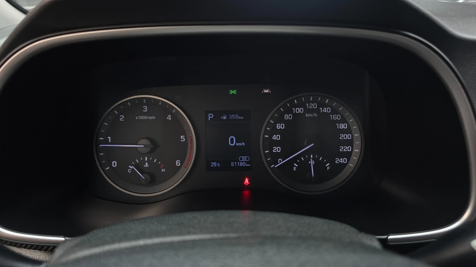 Hyundai Tucson, снимка 8 - Автомобили и джипове - 54962319