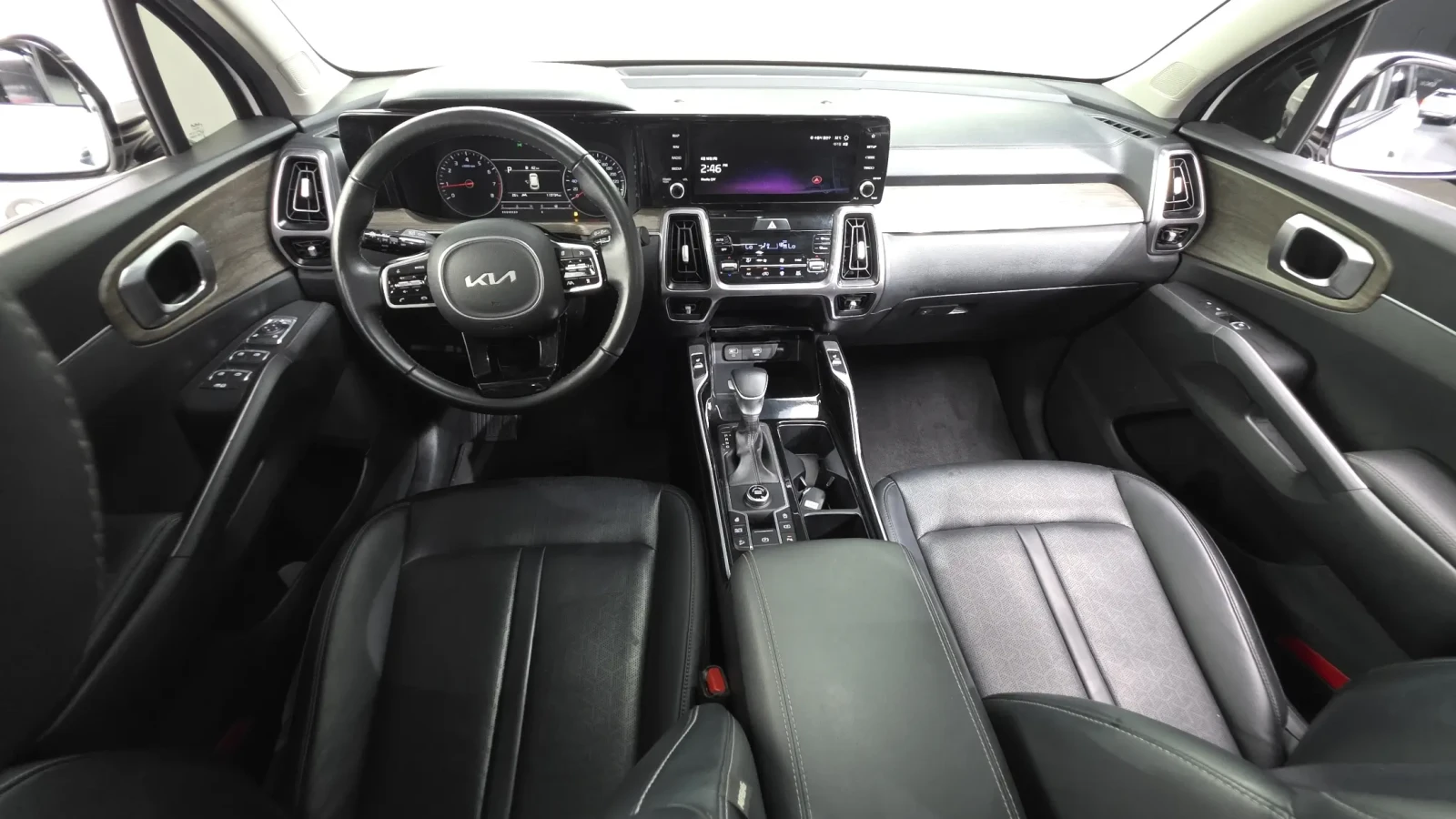 Kia Sorento 2WD* ПОДГРЕВ* DISTRONIC* КРАЙНА ЦЕНА ДО БЪЛГАРИЯ* , снимка 8 - Автомобили и джипове - 55010070