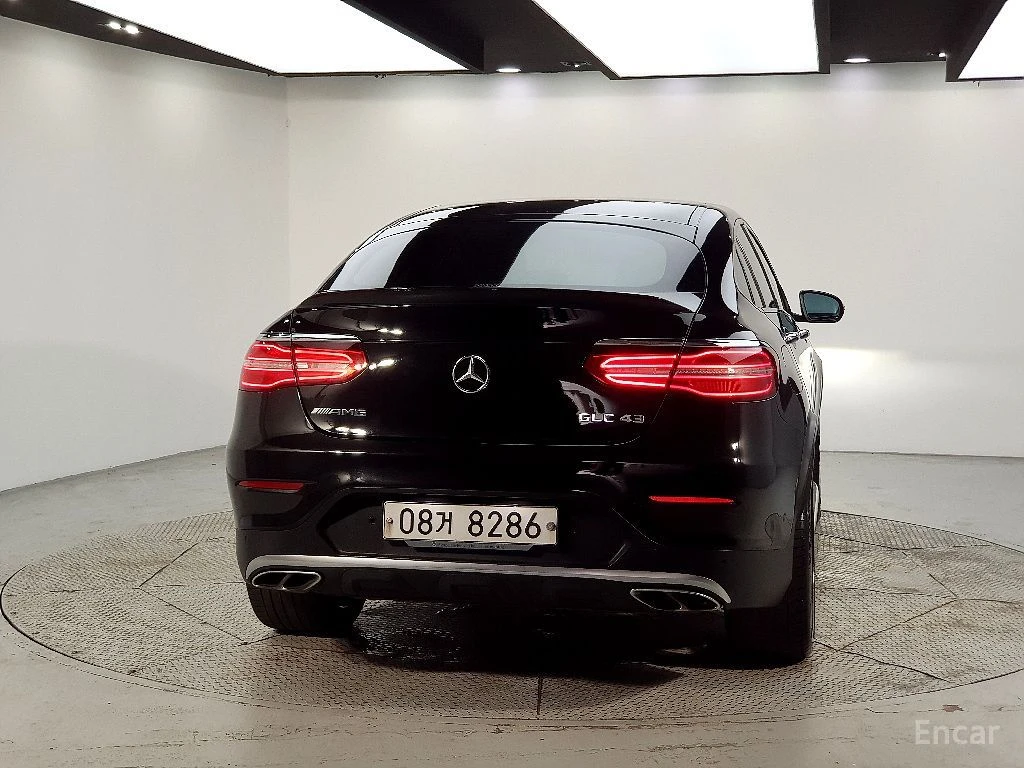 Mercedes-Benz GLC 43 AMG COUPE* BURMESTER* ХЕДЪП* 360КАМЕРА* ДИСТРОНИК* , снимка 4 - Автомобили и джипове - 55559502