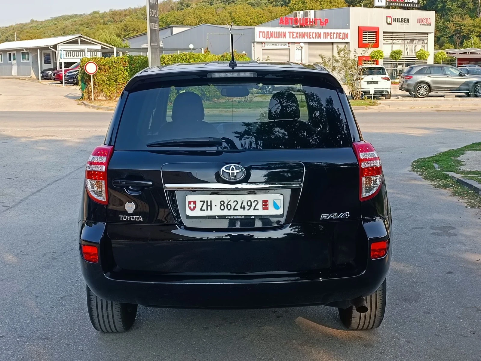 Toyota Rav4 2.0i-158кс-ШВЕЙЦАРИЯ-АВТОМАТ-4Х4-FACELIFT-NAVI, снимка 4 - Автомобили и джипове - 55713093