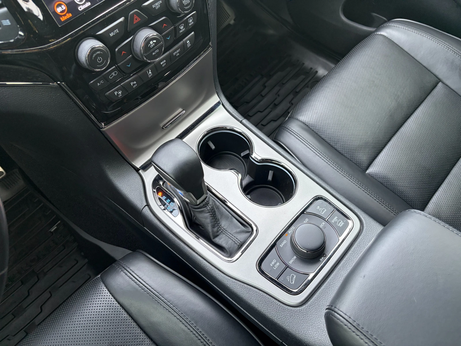 Jeep Grand cherokee 5.7HEMI/69���.��/2020�/HIGH ALTITUDE/���� ��� | Mobile.bg � ����������� 13