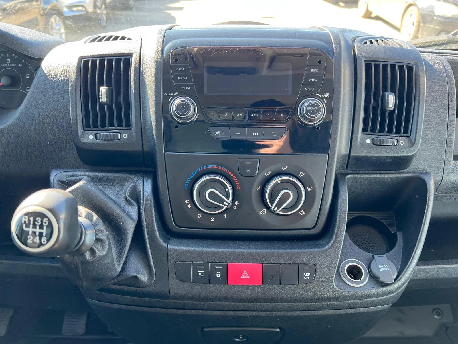 Citroen Jumper 35 / 2.0D / 163HP / EURO 6 / | Mobile.bg   12