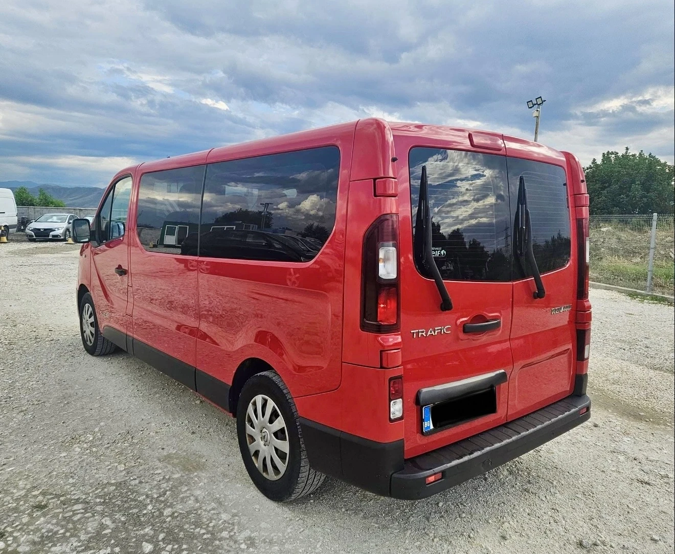 Renault Trafic !! Long !! + !! Теглич !! + 3 зонов Климатик - изображение 4