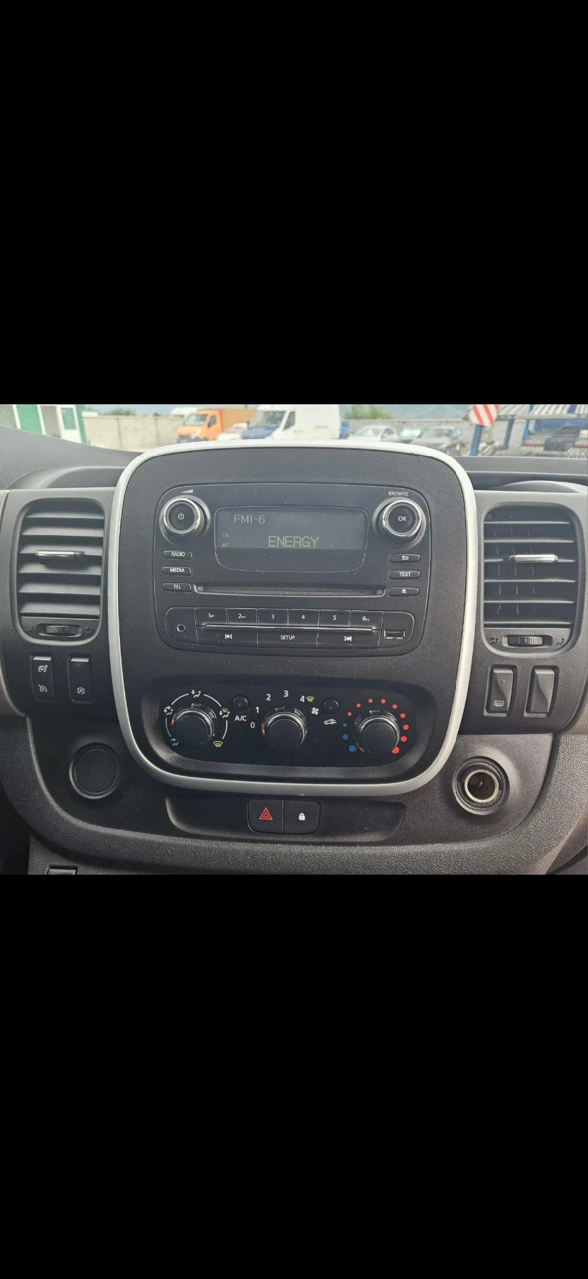 Renault Trafic !! Long !! + !! Теглич !! + 3 зонов Климатик - изображение 10