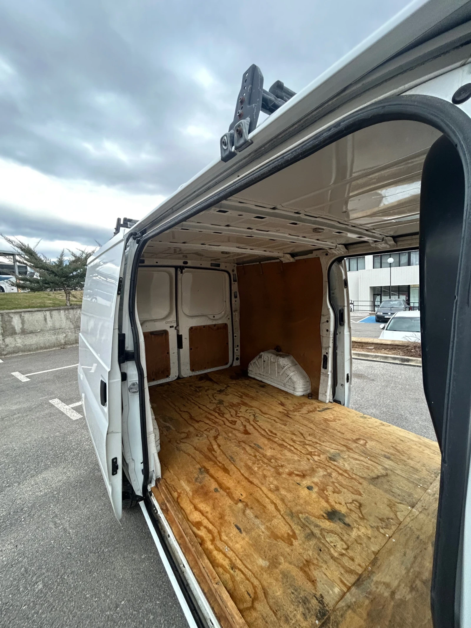 Ford Transit 30000км, снимка 4 - Бусове и автобуси - 55565044