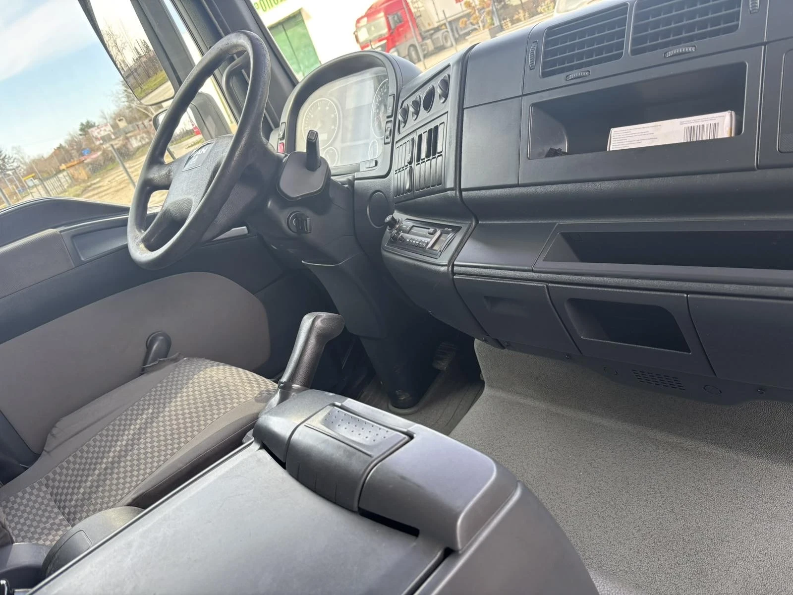 Man Tgl НОВА ЦЕНА, снимка 15 - Камиони - 53831892