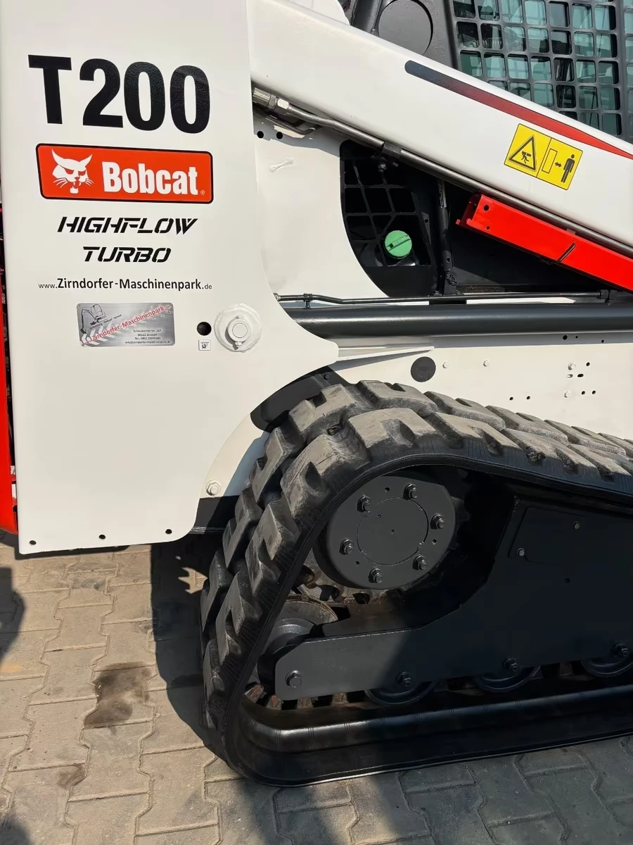 Мини челни товарачи Bobcat, снимка 6 - Индустриална техника - 54192873