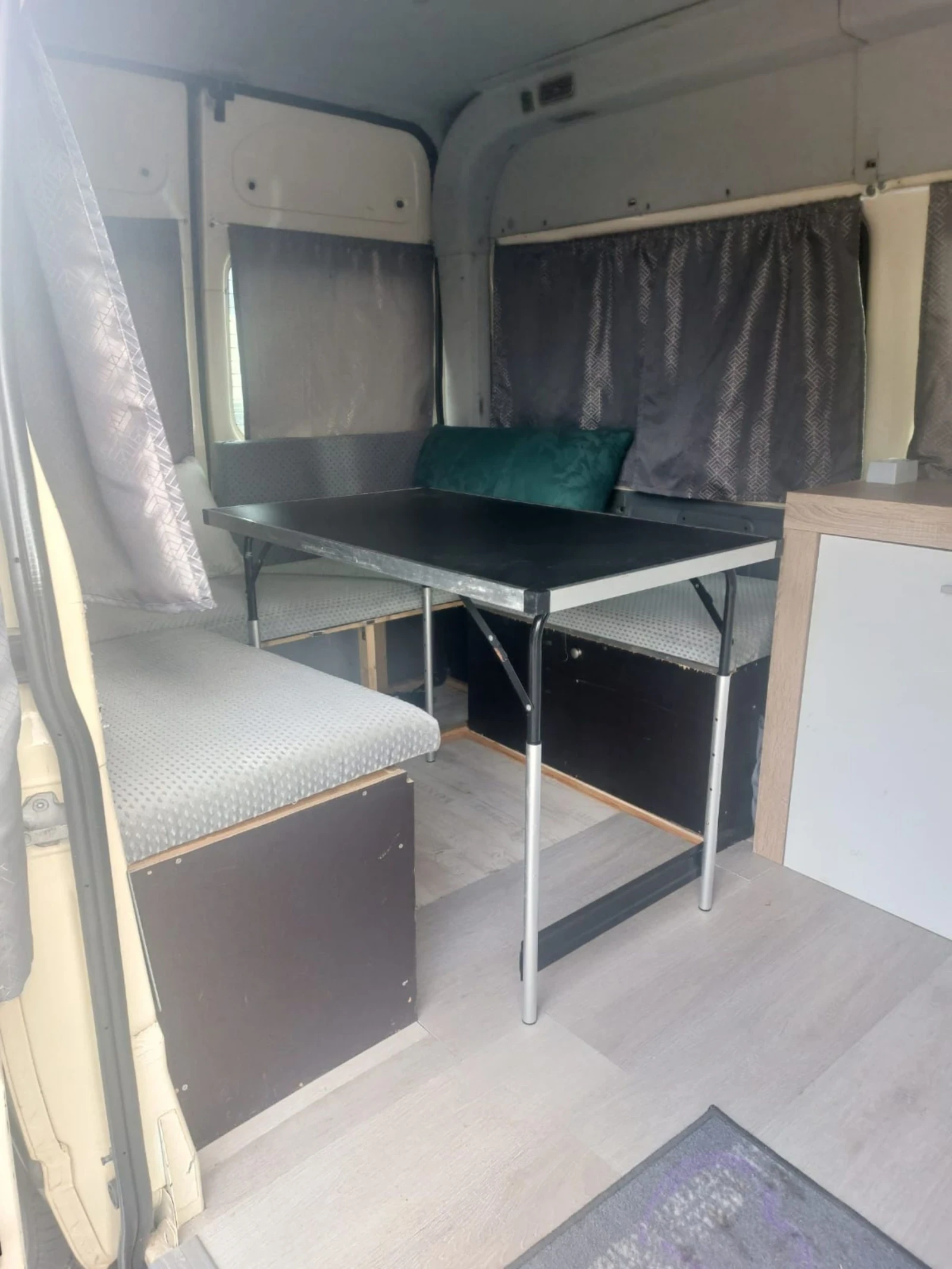 Кемпер Ford Transit Германия , снимка 10 - Каравани и кемпери - 54449063