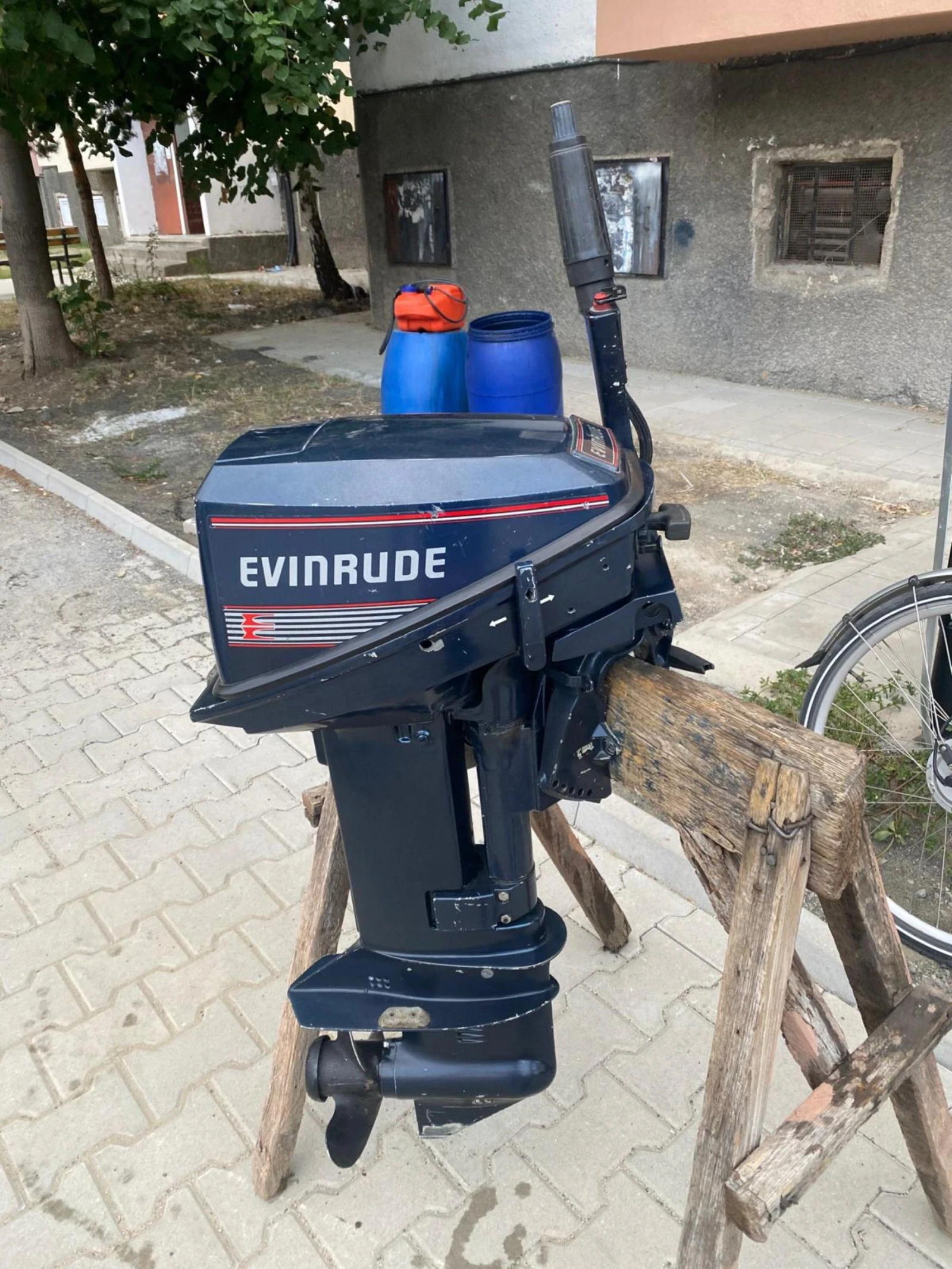   Evinrude 15 | Mobile.bg   4