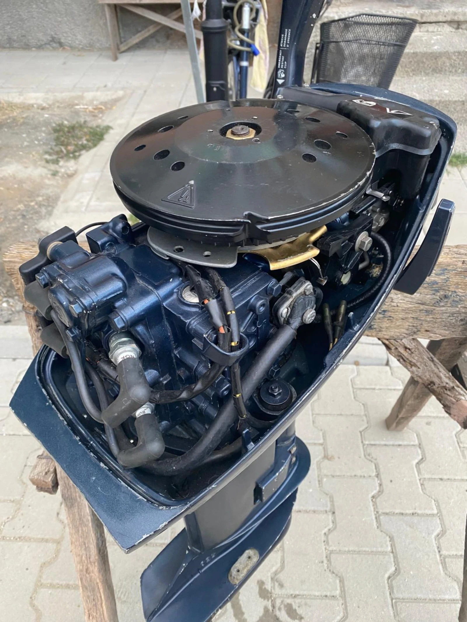   Evinrude 15 | Mobile.bg   8