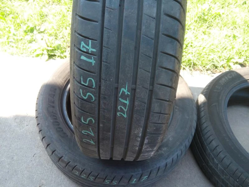 Гуми Летни 225/55R17, снимка 1 - Гуми и джанти - 45649647