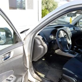 Subaru Forester 2.0 D AWD, снимка 5