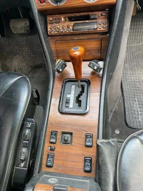 Mercedes-Benz 124 2.3, снимка 10