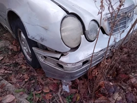 Mercedes-Benz E 240 - 800 € / 1564.66 лв. - 92994591 7