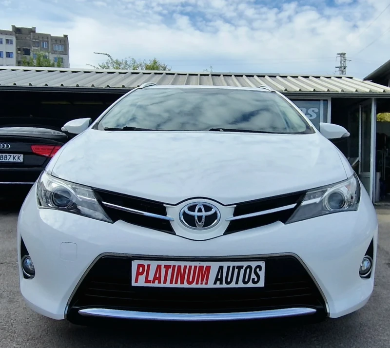 Toyota Auris 1.4TDI/UNIKAT/NOV, снимка 6 - Автомобили и джипове - 47231713