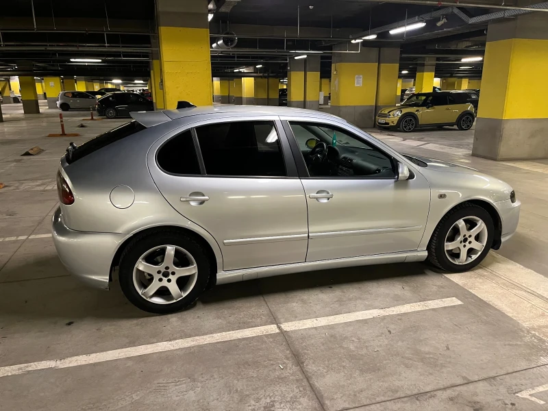 Seat Leon 1.9 TDI, снимка 4 - Автомобили и джипове - 48133654