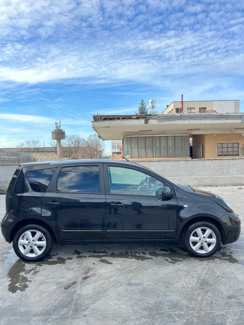 Nissan Note 1.4, снимка 4 - Автомобили и джипове - 48410476