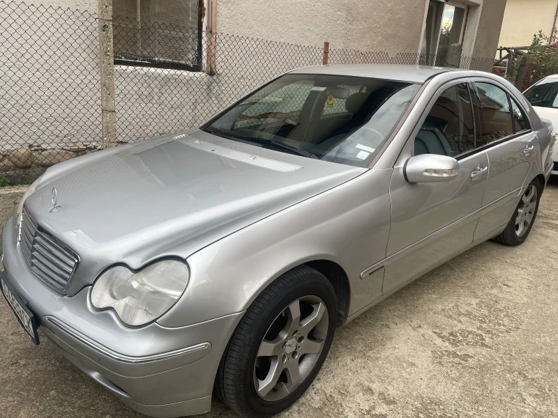 Mercedes-Benz C 180, снимка 2 - Автомобили и джипове - 48550729