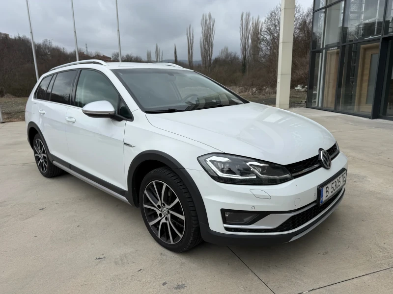 VW Alltrack GOLF 7.5 Дистроник/Камера/Подгрев/Лед Фарове, снимка 8 - Автомобили и джипове - 49465284