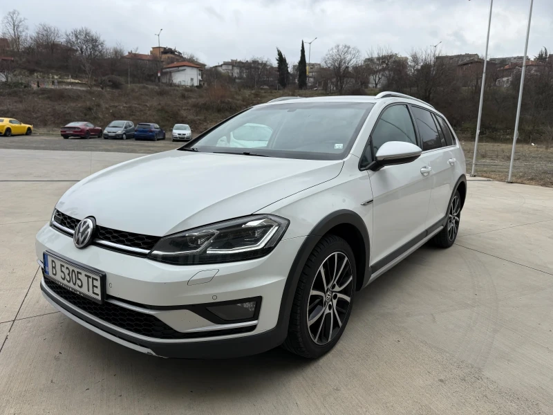 VW Alltrack GOLF 7.5 Дистроник/Камера/Подгрев/Лед Фарове, снимка 2 - Автомобили и джипове - 49465284