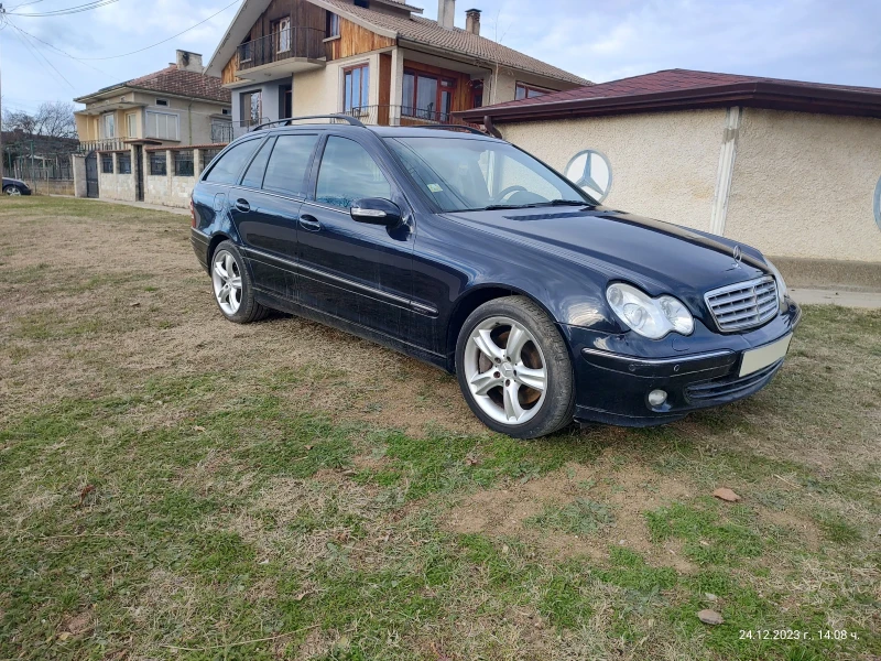 Mercedes-Benz C 320