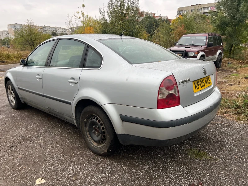 VW Passat 1.9 tdi, снимка 5 - Автомобили и джипове - 51978222