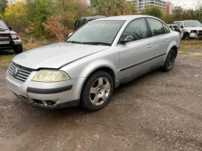 VW Passat 1.9 tdi, снимка 3 - Автомобили и джипове - 51978222