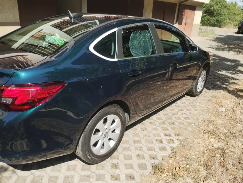 Opel Astra, снимка 4 - Автомобили и джипове - 52185616