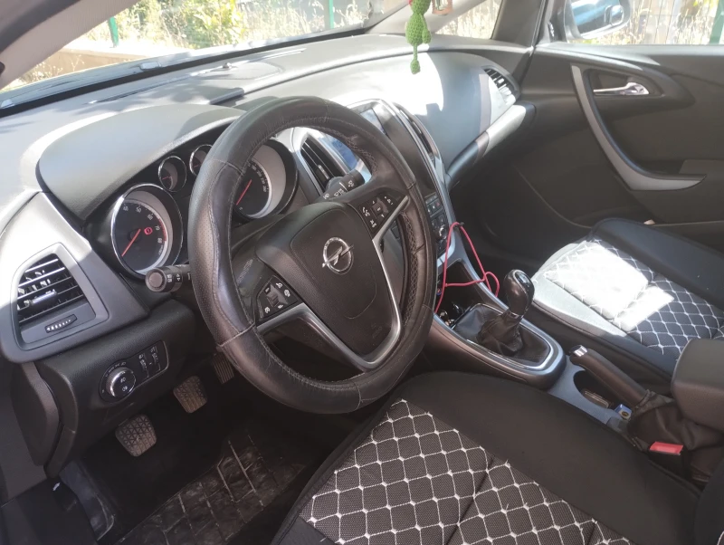 Opel Astra, снимка 6 - Автомобили и джипове - 52185616