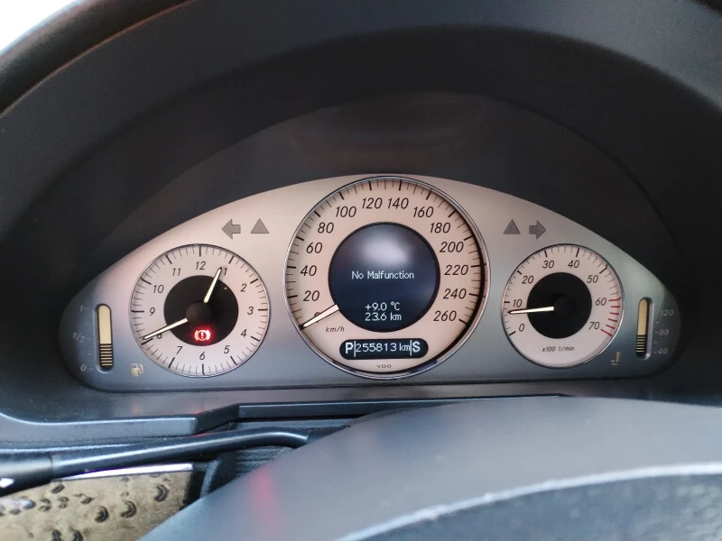 Mercedes-Benz E 320 E320 AMG  пакет Газ, снимка 10 - Автомобили и джипове - 52814917