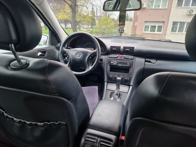 Mercedes-Benz C 200 kompressor, снимка 5 - Автомобили и джипове - 52864900