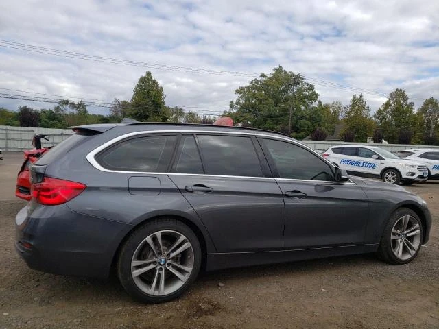 BMW 330 2.0L 4 All wheel drive, снимка 11 - Автомобили и джипове - 48597918