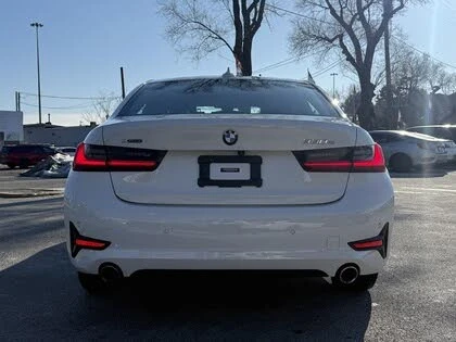 BMW 330 e xDrive Hybrid Plug-in AWD, снимка 9 - Автомобили и джипове - 54557966