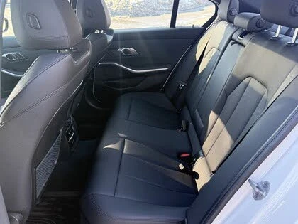 BMW 330 e xDrive Hybrid Plug-in AWD, снимка 17 - Автомобили и джипове - 54557966